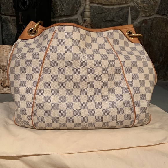 Authentic Louis Vuitton Galliera - Picture 4 of 8